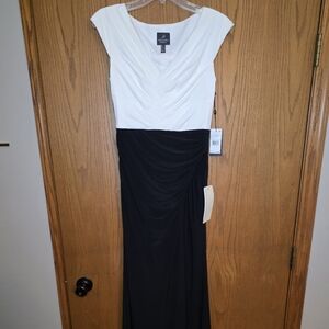 Adrianna Papell Black and White Maxi Dress